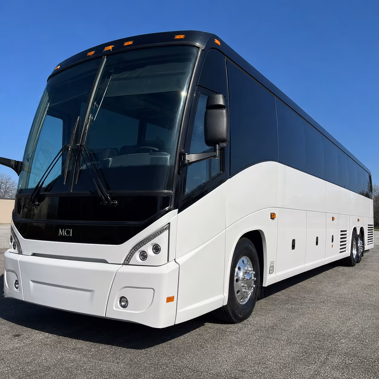 airport shuttle buses from west des moines hotel corridors and corporate campuses