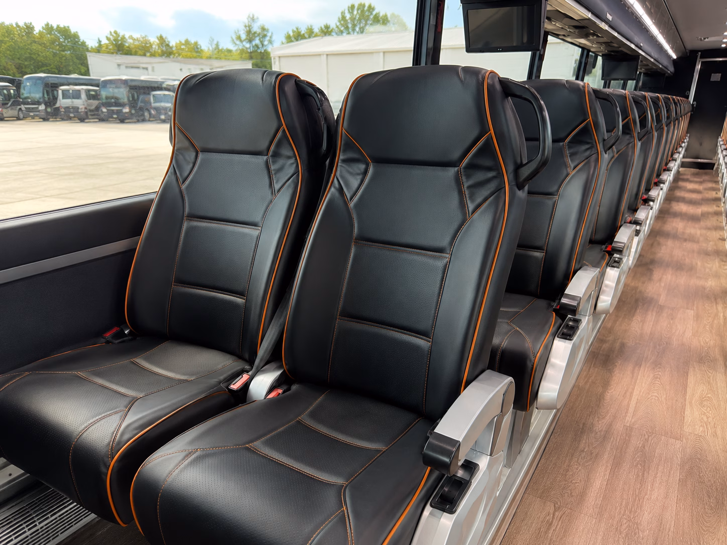 charter buses to iowa city and ames for hawkeyes and cyclones game days