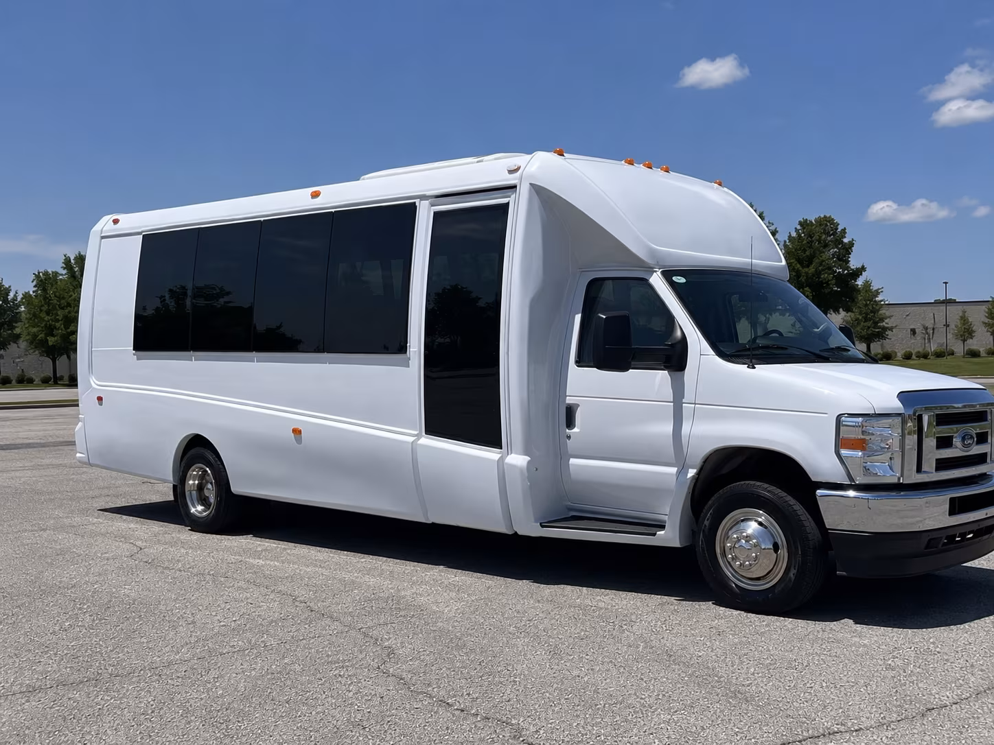 party buses from west des moines to downtown des moines prom venues